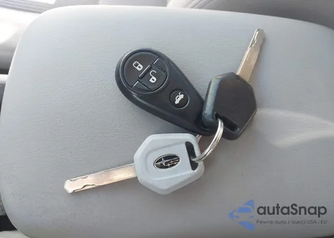 2010 Subaru Forester 2.5X Premium z USA, uszkodzony, nr VIN JF2SH6CC0AH707758